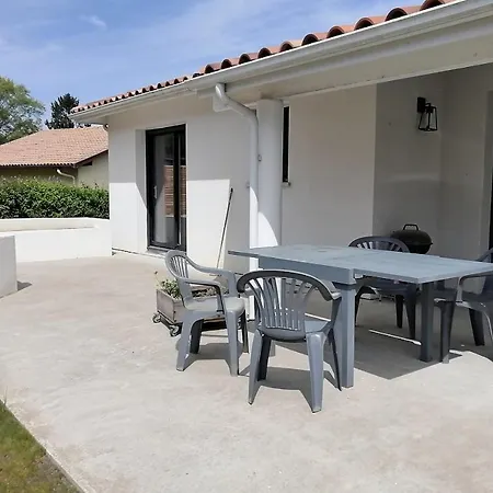 Contemporary House - 3 Bedrooms - Garden Tatil Evi